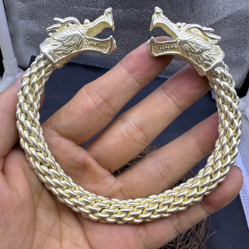 Vintage Collectible Jewelry - Антикварный браслет с драконом в стиле